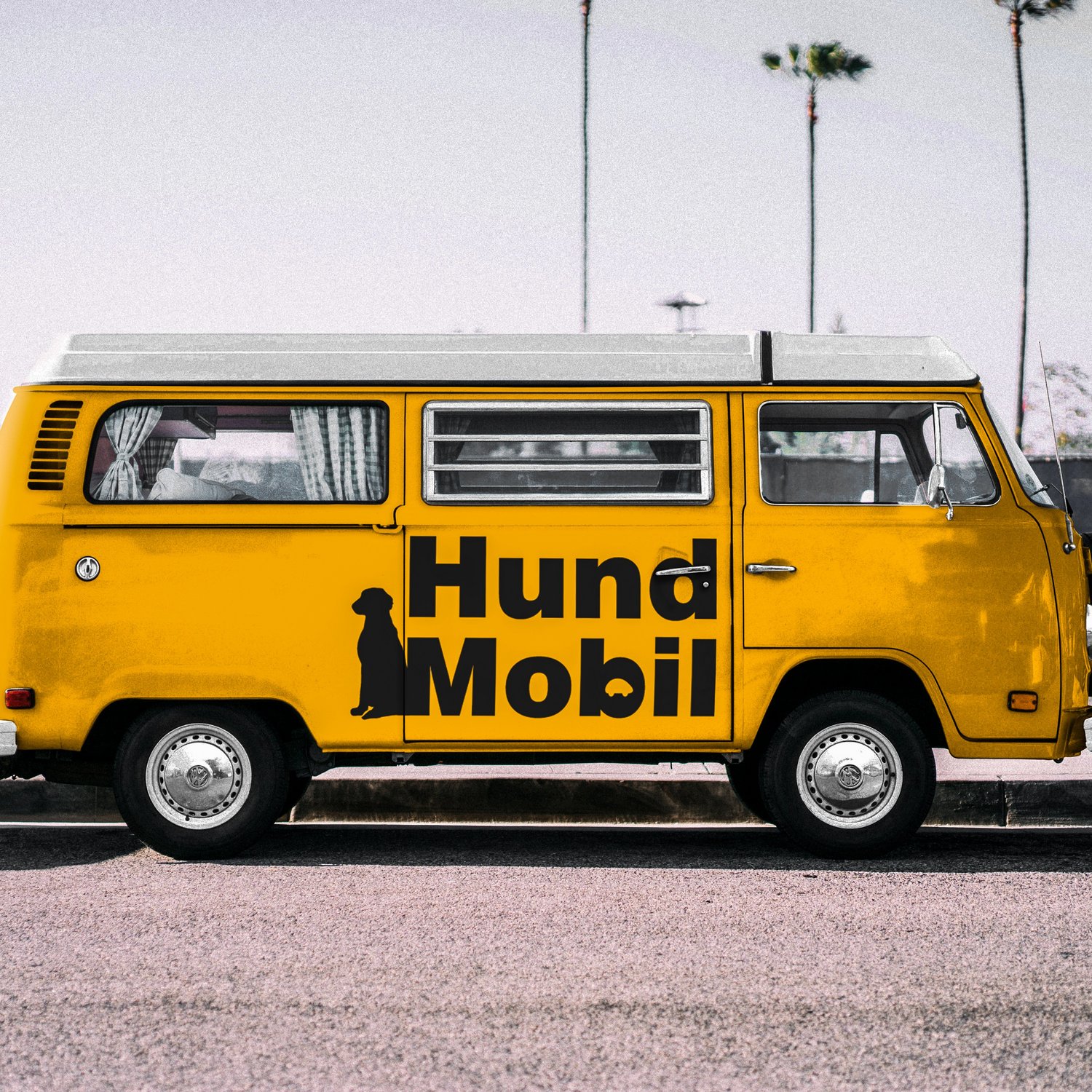 Wohnmobil von Hund-Mobil mit einem Hund